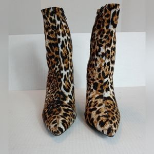 SO ME (Arla) Stiletto Leopard Print Boots Size 8 Pointed Toe Zippers Brown/Black
